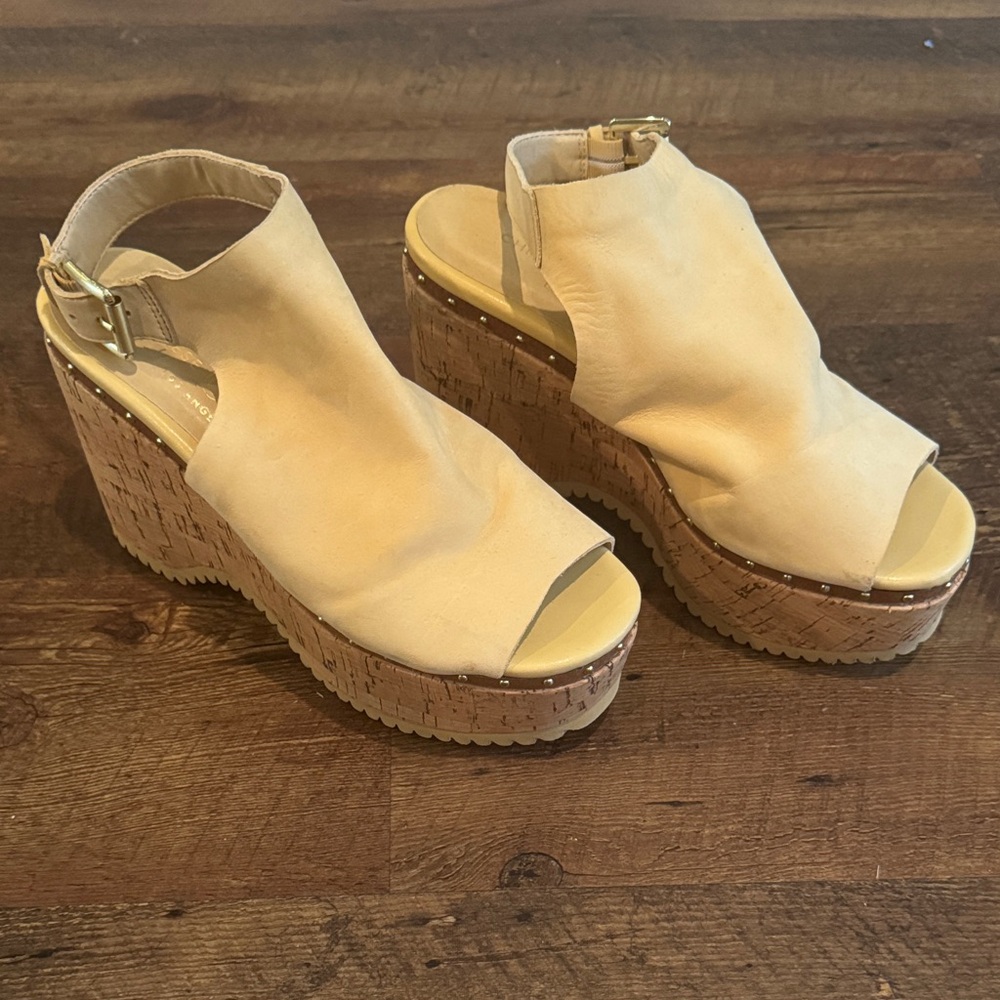 Chinese Laundry Cream Wedge Sandals